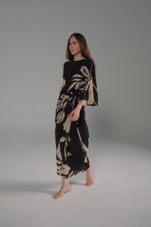 Gonzalez Crepe Chine Blouse / Black - Beige Gladiolos